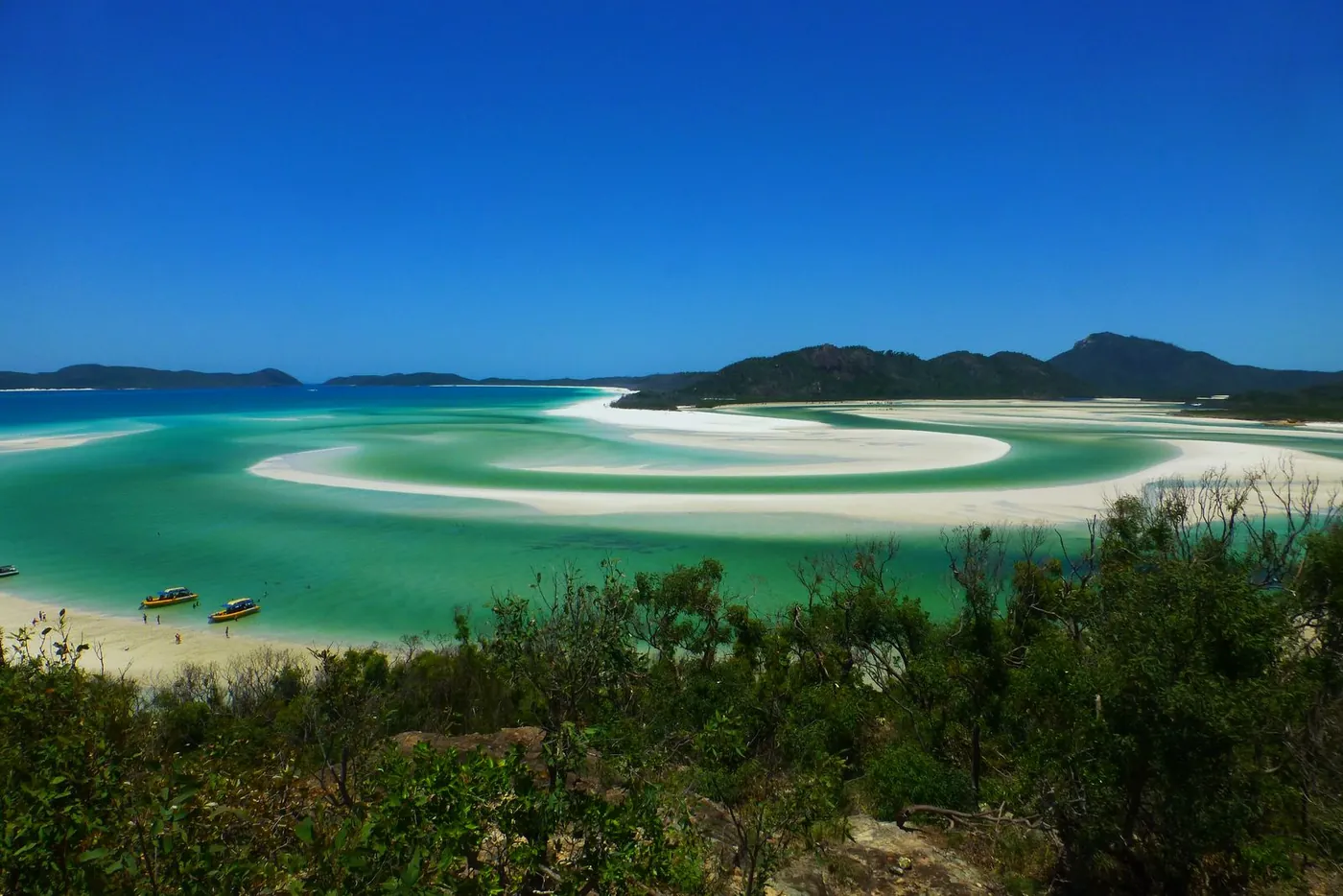Turquoise water and white sand on the NSW coast